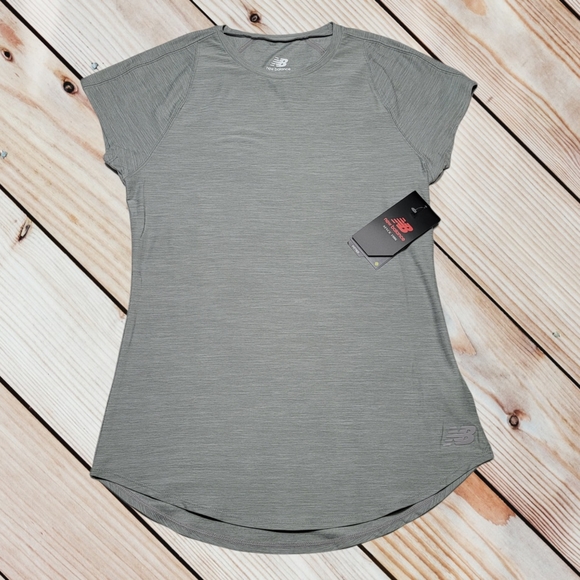 New Balance Transform Perfect T Shirt Sz S NWT - Picture 1 of 4